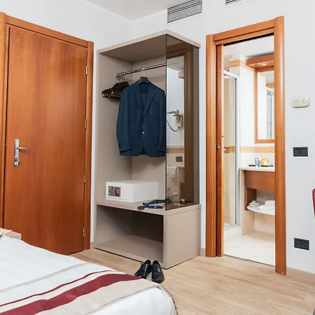 Royal Falcone 4* Monza