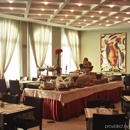 Royal Falcone 酒店 4*